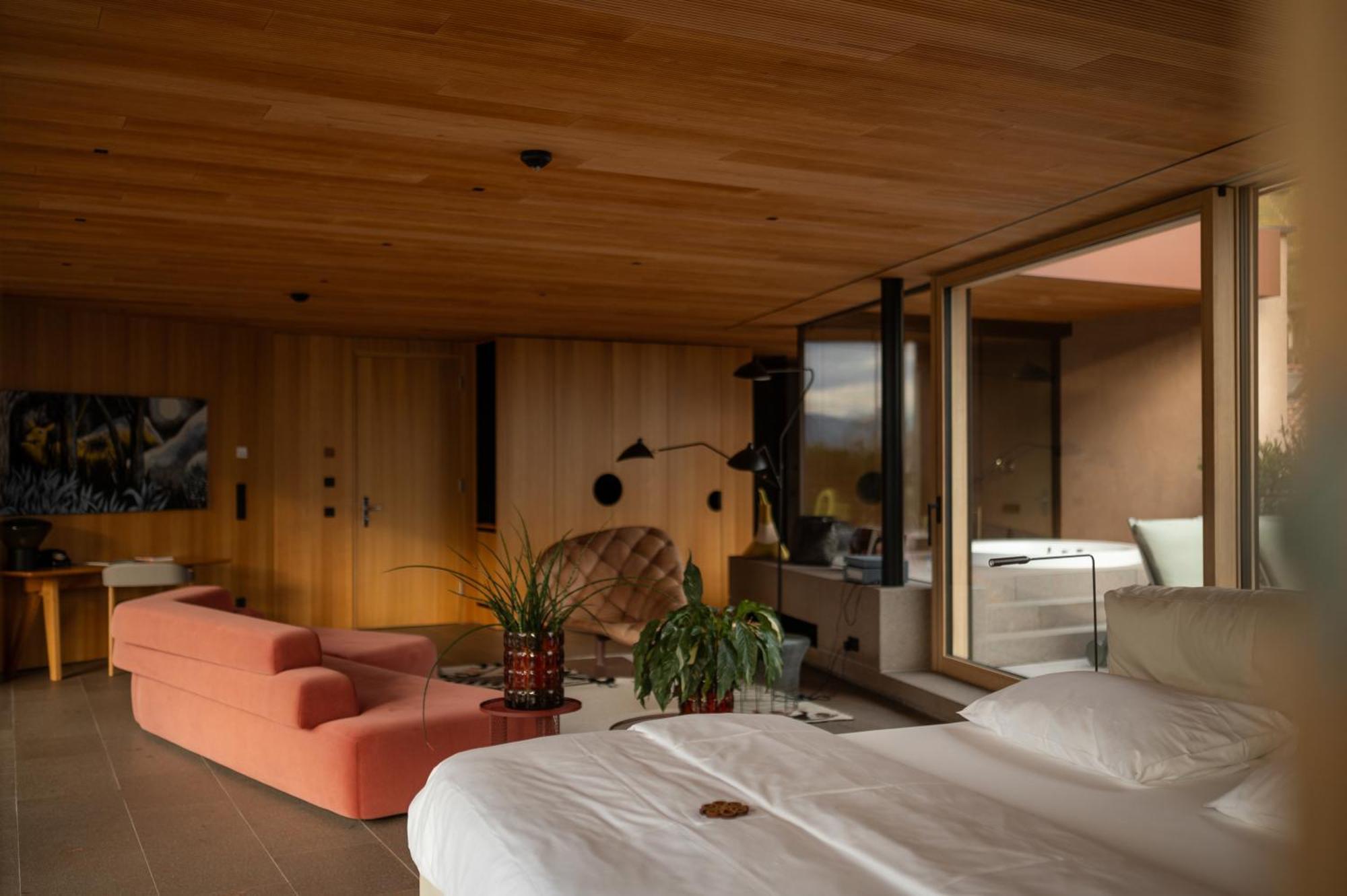 Muchele Hotel 5*